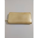 LOUIS VUITTON ジッピー　長財布ヴェルニ637