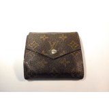 LOUIS VUITTON モノグラム 二つ折り財布　011