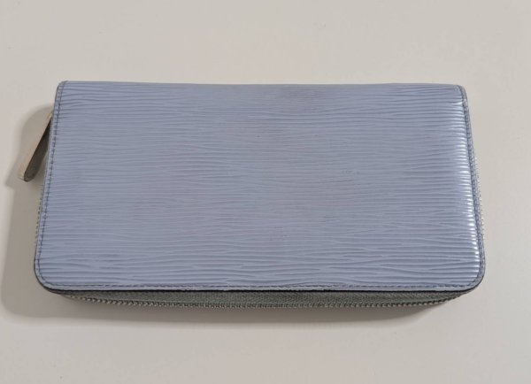 画像2: LOUIS VUITTON ジッピー　長財布エピ636 (2)