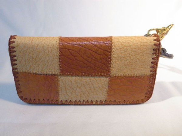 画像2: ストラップ付きラウンドファスナー長財布 パッチワーク D  391 (2)